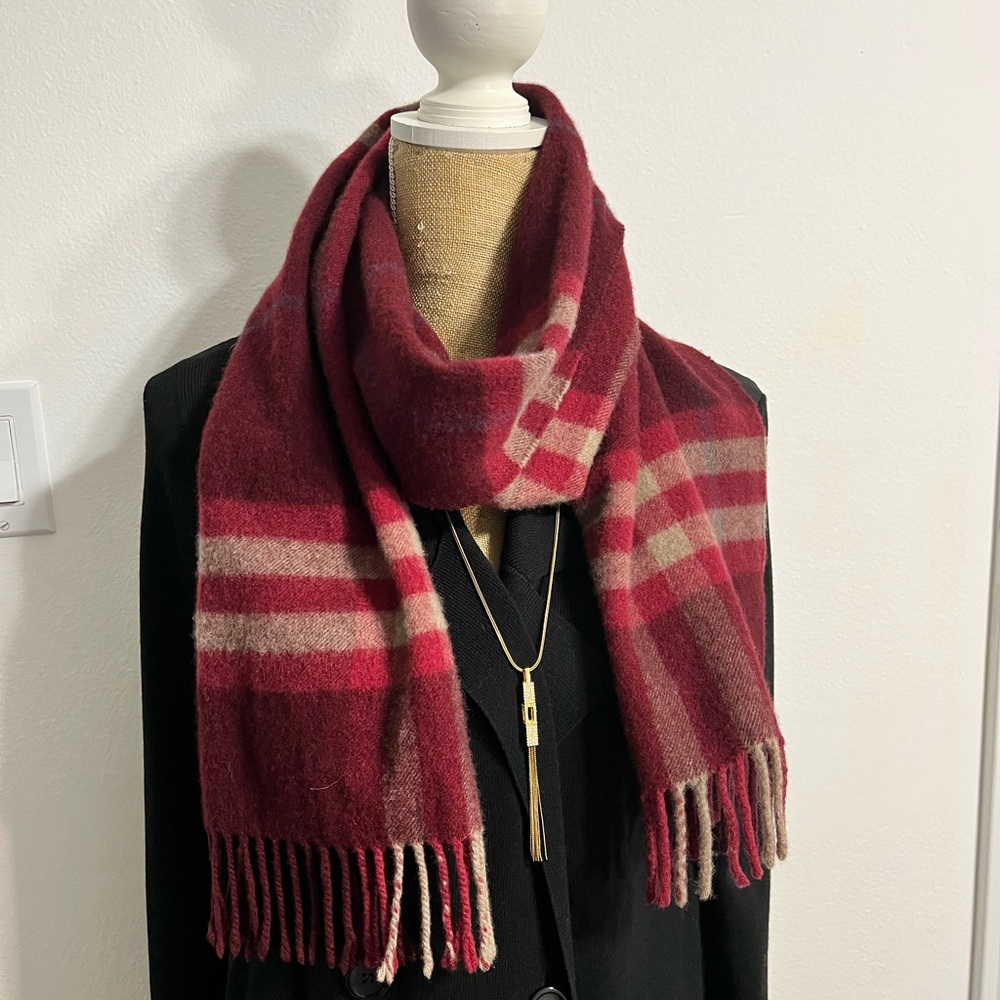 Vintage Cashmere Burberry Scarf burgundy red wine, plaid 🍷 - Picture 5 of 6